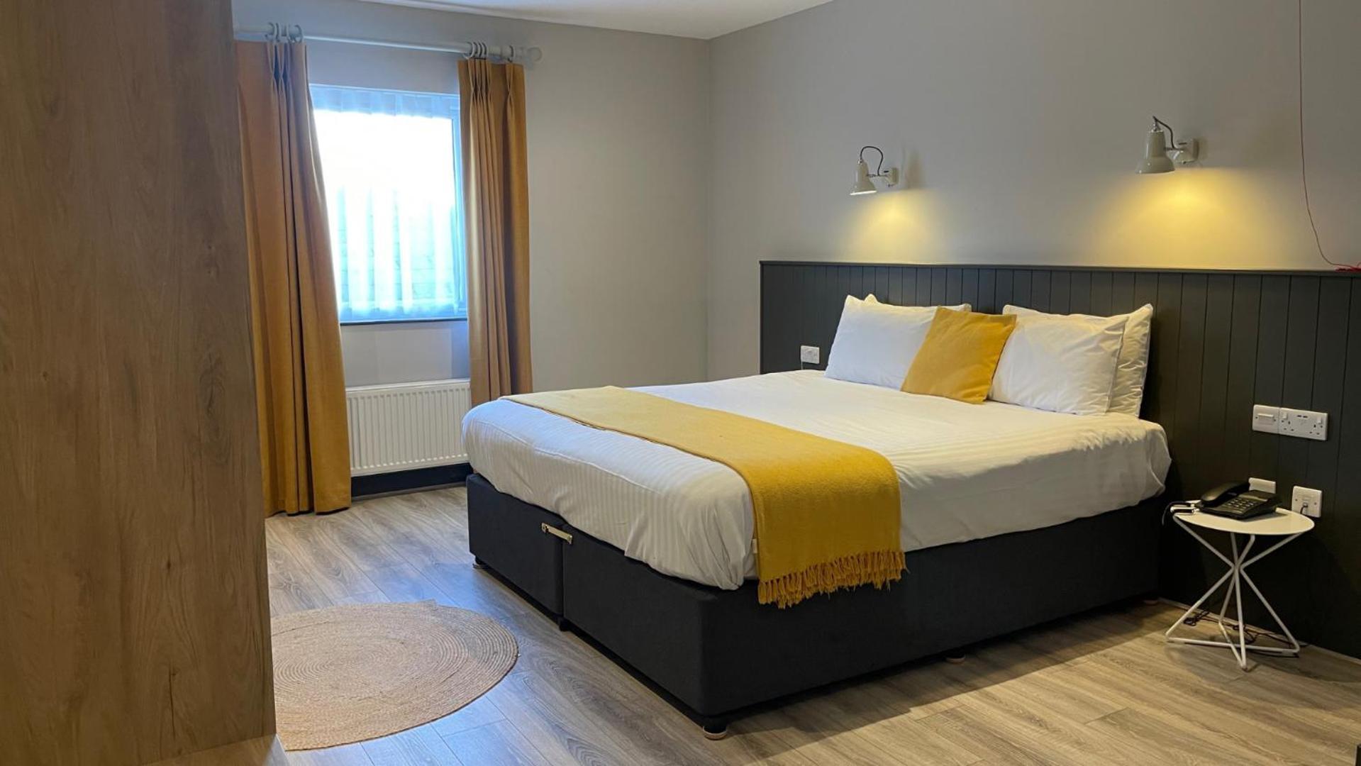 Marine Hotel 巴利卡斯尔 外观 照片